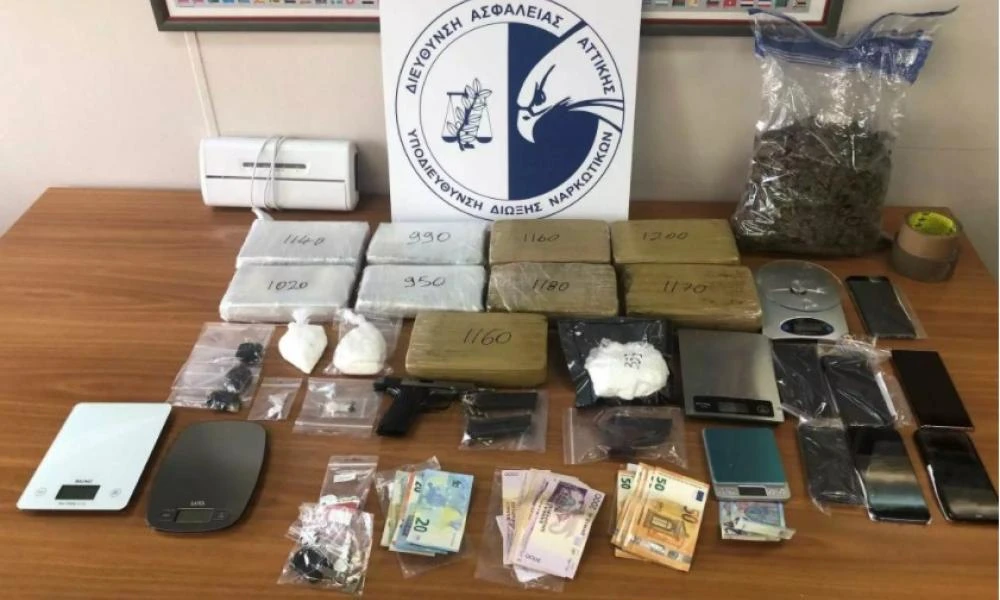 Αττική: 4 συλλήψεις για ναρκωτικά – Θα πλημμύριζαν τις "πιάτσες" με πάνω από 10 κιλά κοκαΐνη